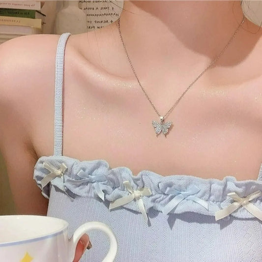 Exquisite Golden Crystal Pendant Necklace