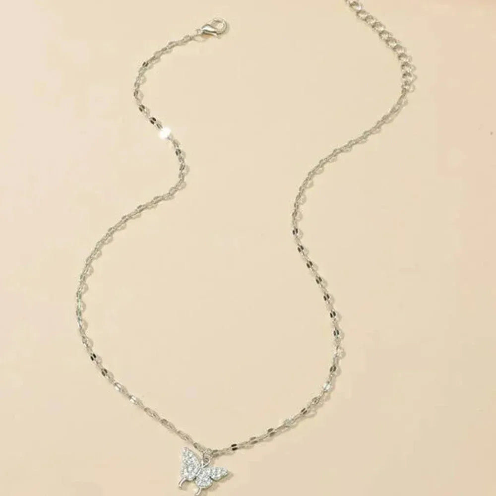 Exquisite Golden Crystal  Pendant Necklace