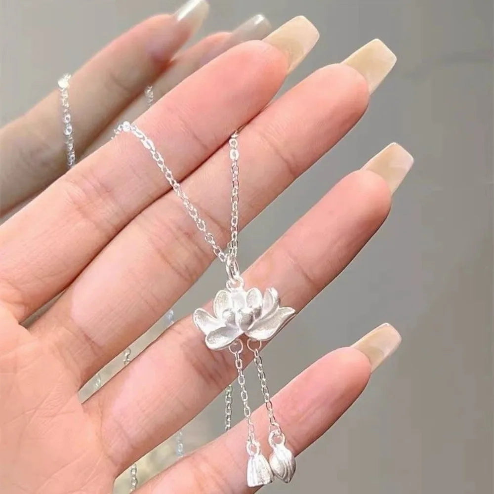 Chinese Style Elegant Flower Lotus Tassel Choker Necklace