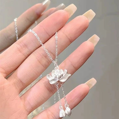 Chinese Style Elegant Flower Lotus Tassel Choker Necklace