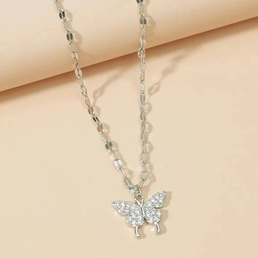 Exquisite Golden Crystal  Pendant Necklace