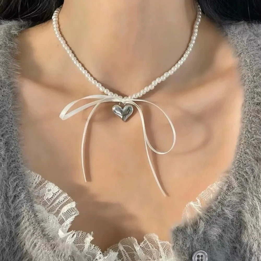 Romantic Imitation Pearl Beaded Choker Heart-Shaped Pendant Necklace