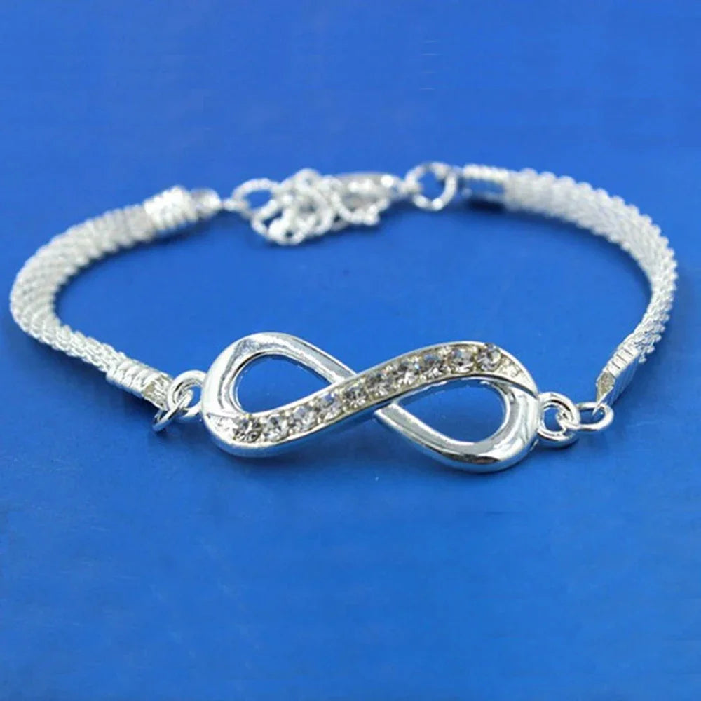 Elegant Women's Rhinestone Infinity Bracelet