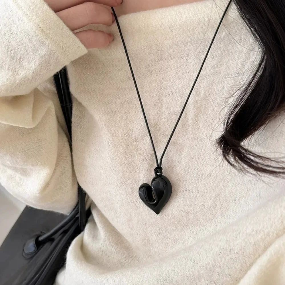 3 Colors Asymmetrical Acrylic Heart Pendant Necklace