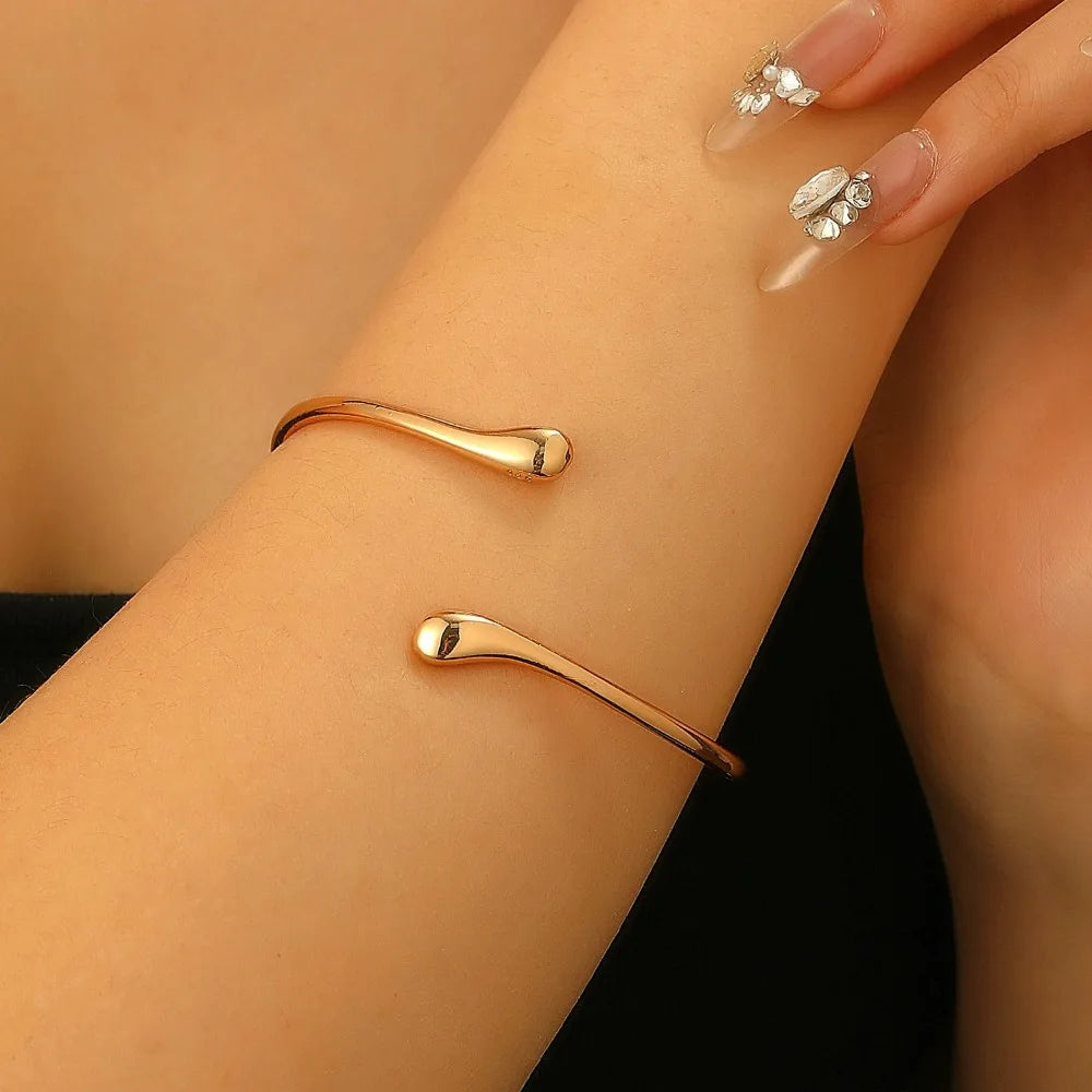 Vintage Simple Upper Arm Geometric Water Drop Shape Bracelet