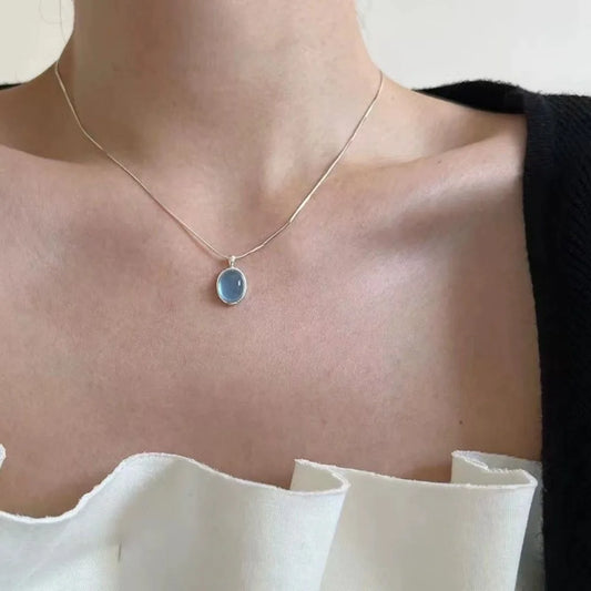 Simple Retro Oval Aquamarine Pendant Necklace
