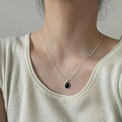 Simple Retro Oval Aquamarine Pendant Necklace
