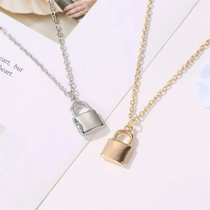 Simple Chain Link Lock Pendant Necklace