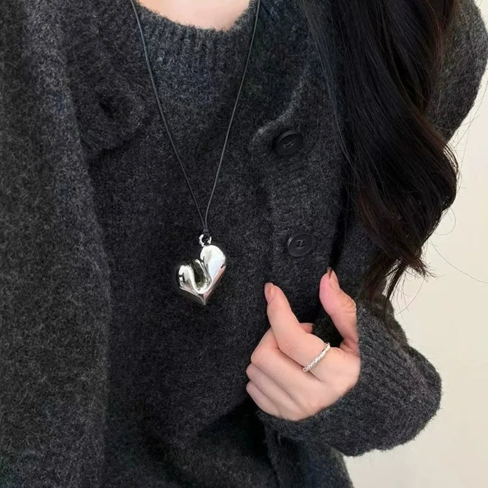 3 Colors Asymmetrical Acrylic Heart Pendant Necklace