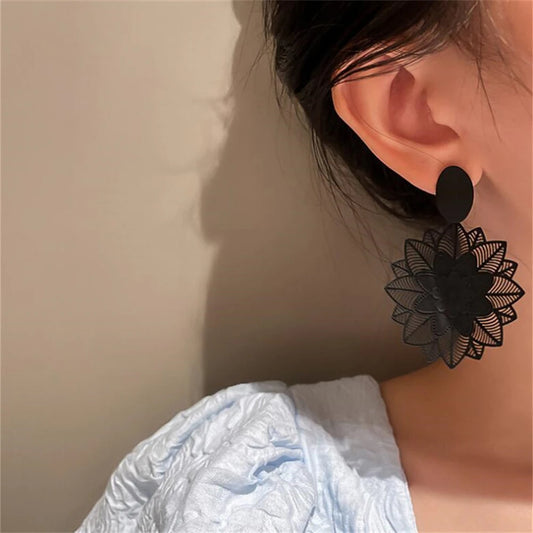Vintage Gothic Geometric Flower Drop Earrings