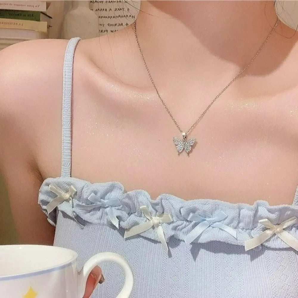 Exquisite Golden Crystal  Pendant Necklace