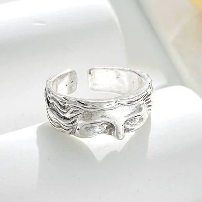 Retro Half Face Venus Ring